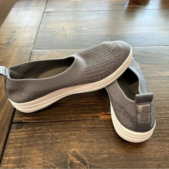 FitFlop Women's Metallic Pewter Uberknit Slip On Sneakers Size 7.5 GUC - Picture 2 of 8